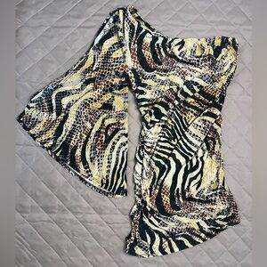 Va Va Voom One-Shoulder Tiger Stripe Blouse – Size M